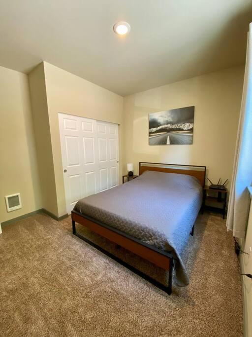 New Modern Cabin! 5Mi To Mt Rainier National Park! Hot Tub & Wifi アッシュフォード エクステリア 写真