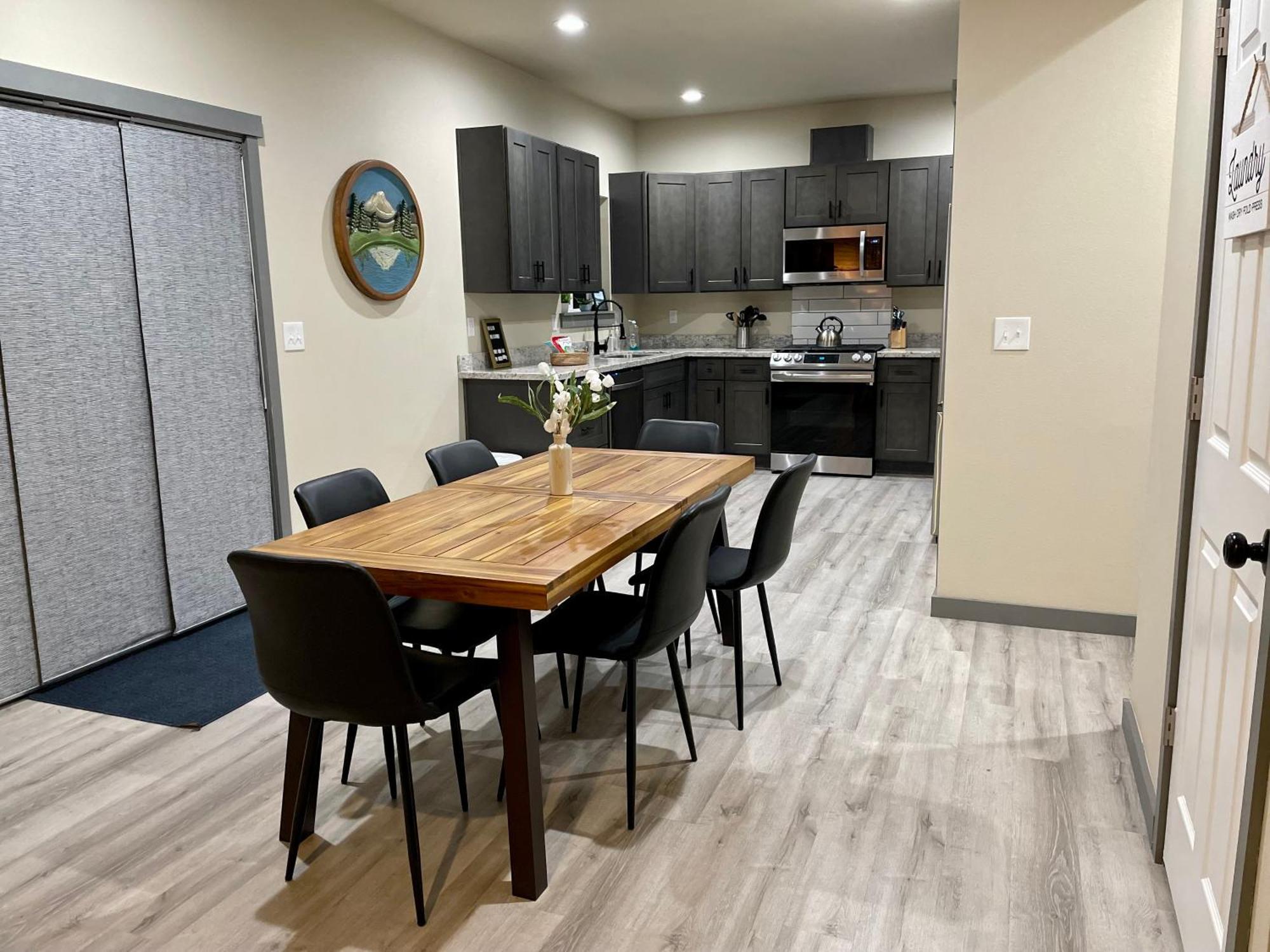New Modern Cabin! 5Mi To Mt Rainier National Park! Hot Tub & Wifi アッシュフォード エクステリア 写真